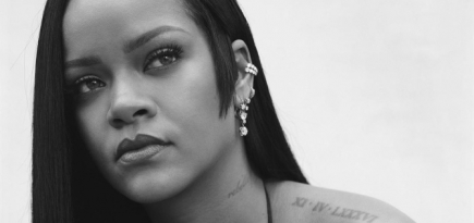 Рианна анонсировала выход аромата Fenty