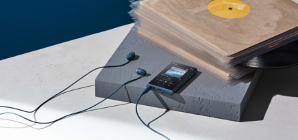 Sony представила два новых плеера Walkman в честь 40-летия линейки