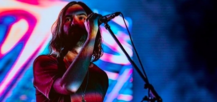 Группа Tame Impala передаст более 200 000 долларов на восстановление лесов в Австралии