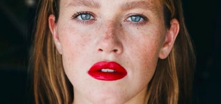 Страница Варвары Шмыковой исчезла с сайта Центра имени Мейерхольда — актриса поддержала Алексея Навального