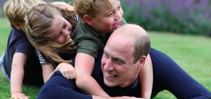 В Сети появились новые фотографии принца Уильяма с детьми в честь его дня рождения