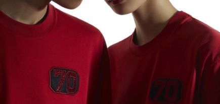 Givenchy выпустил футболки в честь 70-летия Китайской Народной Республики