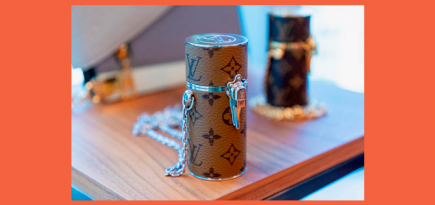 Louis Vuitton выпустил футляры для помады с монограммами