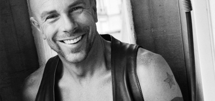 Умер Тьерри Мюглер. Каким был легендарный дизайнер и что он дал моде