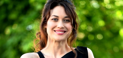 Ольга Куриленко и Рассел Кроу на презентации фильма \"Искатель воды\"