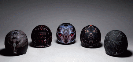 Марсело Бурлон представил новую коллекцию мотоциклетных шлемов