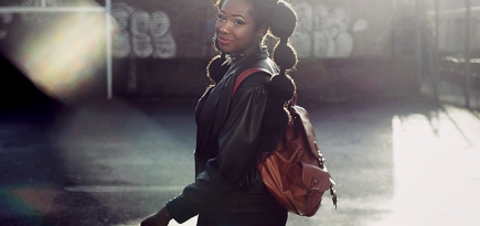 Интервью Buro 24/7: певица и дитя 90-х Moko