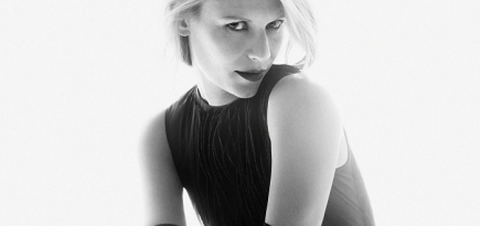 Клэр Дэйнс на обложке британского Harper's Bazaar