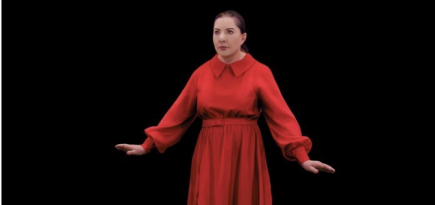 Марина Абрамович выставит на аукционе свою работу с элементами виртуальной реальности