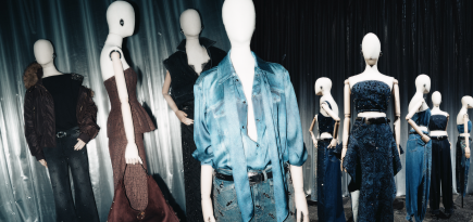 Деним, стразы, бахрома: новая глава бренда Liu Jo