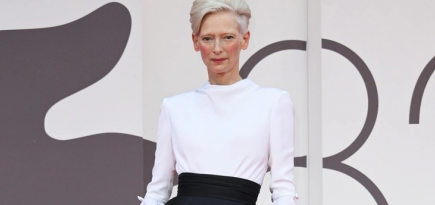 Тильда Суинтон в Chanel и Аня Рубик в Saint Laurent: лучшие образы Венецианского кинофестиваля 2025