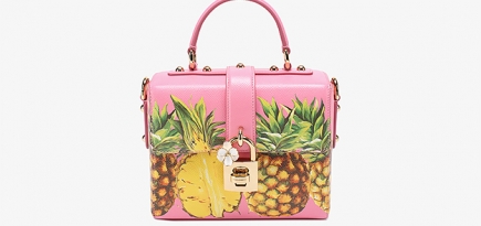 В московских бутиках Dolce & Gabbana появилась тропическая коллекция
