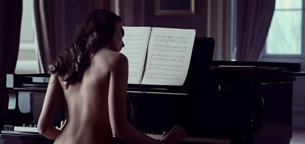 Галь Гадот в рекламе нового женского аромата Gucci