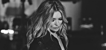 Кейт Мосс снялась в клипе на песню Элвиса Пресли