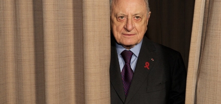 Пьер Берже выставит на аукцион свою библиотеку