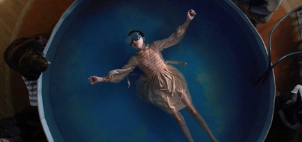 Исследование Netflix: отдохнуть от сериалов помогают фильмы