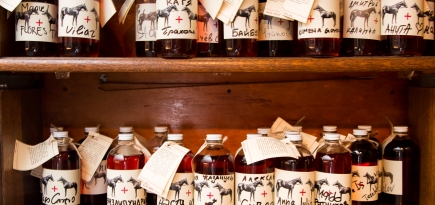 По ту сторону барной стойки