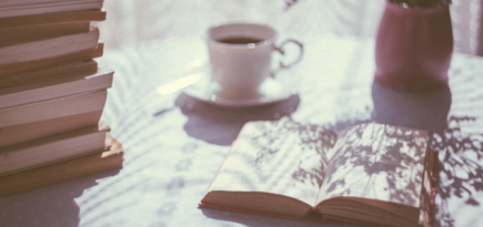 «Букмейт» исследовал, как изменились любовные романы и представления о красоте с XIX века