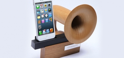 Chinon представили колонку для iPhone с естественным усилением звука