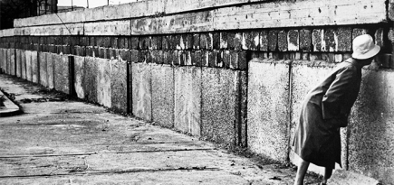 Пол Гринграсс снимет фильм о побеге за Берлинскую стену