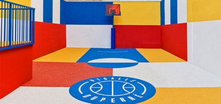 В Париже появилась баскетбольная площадка в стиле Малевича