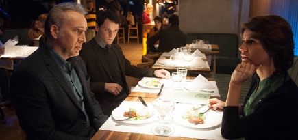 Николас Кейдж и Антон Ельчин в первом трейлере фильма \"Умирающий свет\"