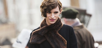 Эдди Редмэйн в роли трансгендера