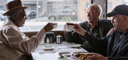 Морган Фриман и Майкл Кейн в трейлере «Уйти красиво»