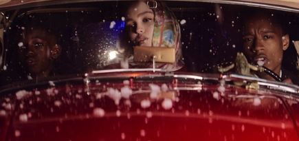 Дочь Джонни Деппа и Ванессы Паради в клипе Rejjie Snow