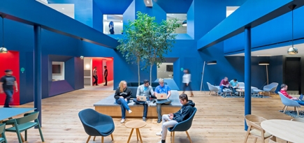 Яркие цвета новой штаб-квартиры Beats by Dre