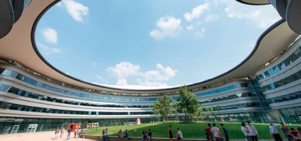 Норман Фостер построил кампус Туринского университета