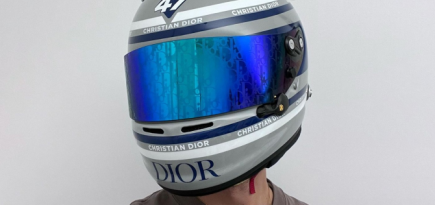 Dior показал шлем, созданный в коллаборации с игрой Gran Turismo 7