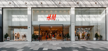 В Москве открылся самый большой магазин H&M в России