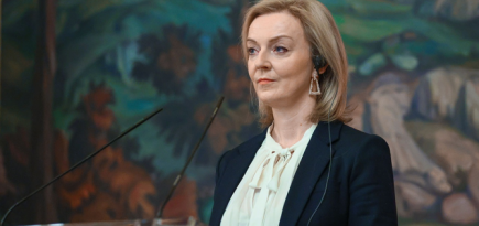 Премьер-министр Великобритании Лиз Трасс подала в отставку