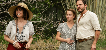 В российском прокате появится триллер «Эдем» с Аной де Армас и Джудом Лоу