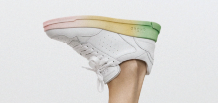 Lesyanebo выпустил коллаборацию с венецианским брендом обуви Ghōud