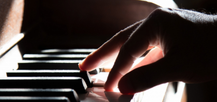 Александринский театр выпустил альбом неизданной музыки из спектаклей