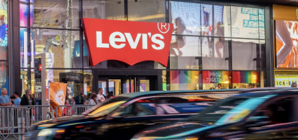 Levi's возобновил работу в Москве под брендом JNS