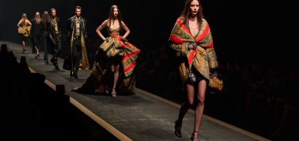 Переговоры Prada Group о покупке Versace оказались под угрозой