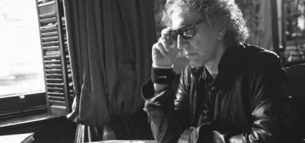 Умер фотограф Мик Рок, работавший с Дэвидом Боуи и Игги Попом