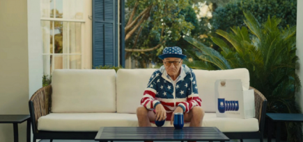 Роберт Де Ниро и Ким Кэтролл в роли родителей возлюбленных в трейлере комедии «О моем отце»