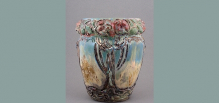 Вазу-кашпо работы Михаила Врубеля выставят на торги по стартовой цене 1 рубль