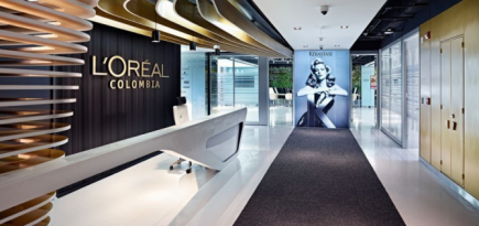Внучка основателя L’Oréal стала самой богатой женщиной в мире