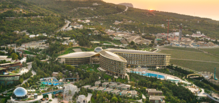 Режиссер Ксения Зуева снимет фильм о современной женственности вместе с курортом Mriya Resort & SPA