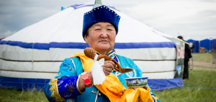 YouTube ищет пользователей, которые смогут спеть «Песню друзей» на языках народов России