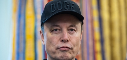 Илон Маск угрожает Apple судебным иском