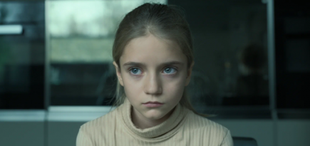 В Сети появился трейлер хоррора «Домовой» с Виталием Кищенко и Розой Хайруллиной