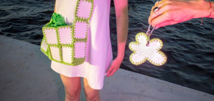 Ugly Sweater Club выпустил сумки в коллаборации с Imakebags