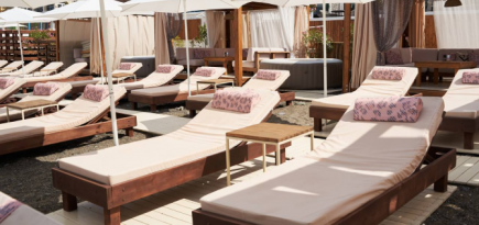 В Сочи открылся первый дизайнерский пляж Petr Levenpol