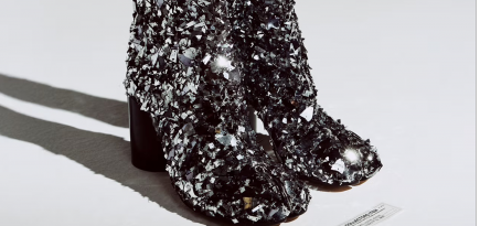 Maison Margiela представил коллекционную серию Tabi — Broken Mirror